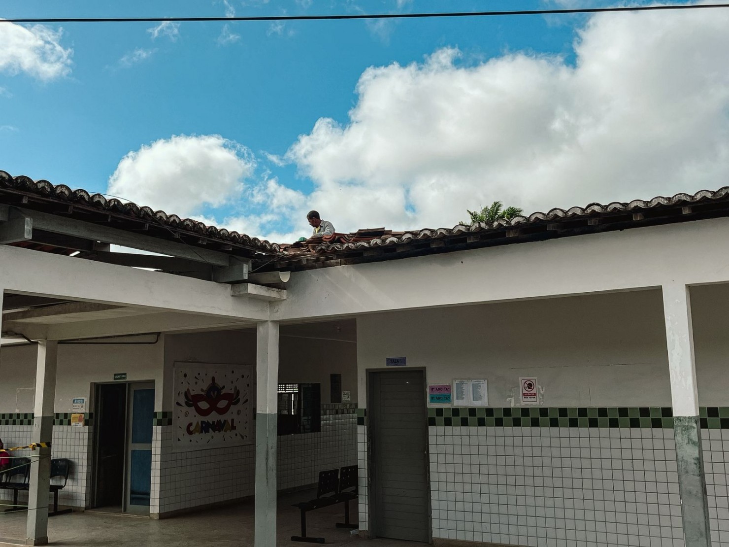 Reparos no Telhado da Escola Municipal Papa Paulo VI