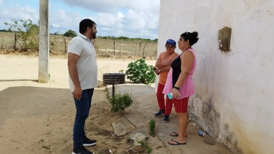 Prefeito Jarson acompanha obras de pavimentação da rua Antônio Maximino