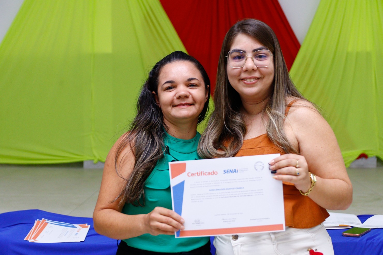 Prefeitura de Nova Floresta realiza entrega de certificados do curso de Corte e Costura Industrial em parceria com o SENAI