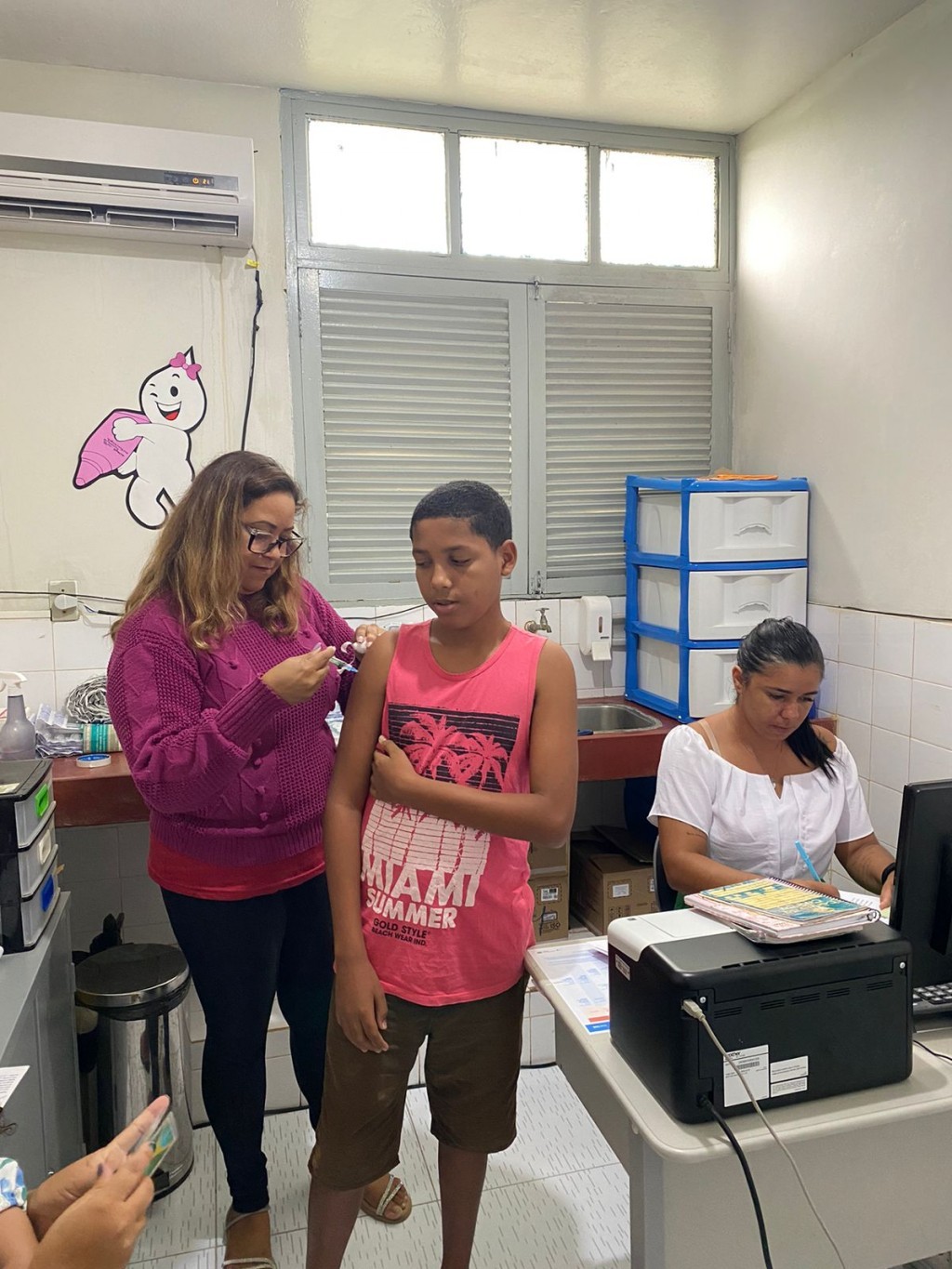 A Prefeitura de Nova Floresta, através da Secretaria Municipal de Saúde, realizou, no último sábado (13), mais um Dia D de Multivacinação.