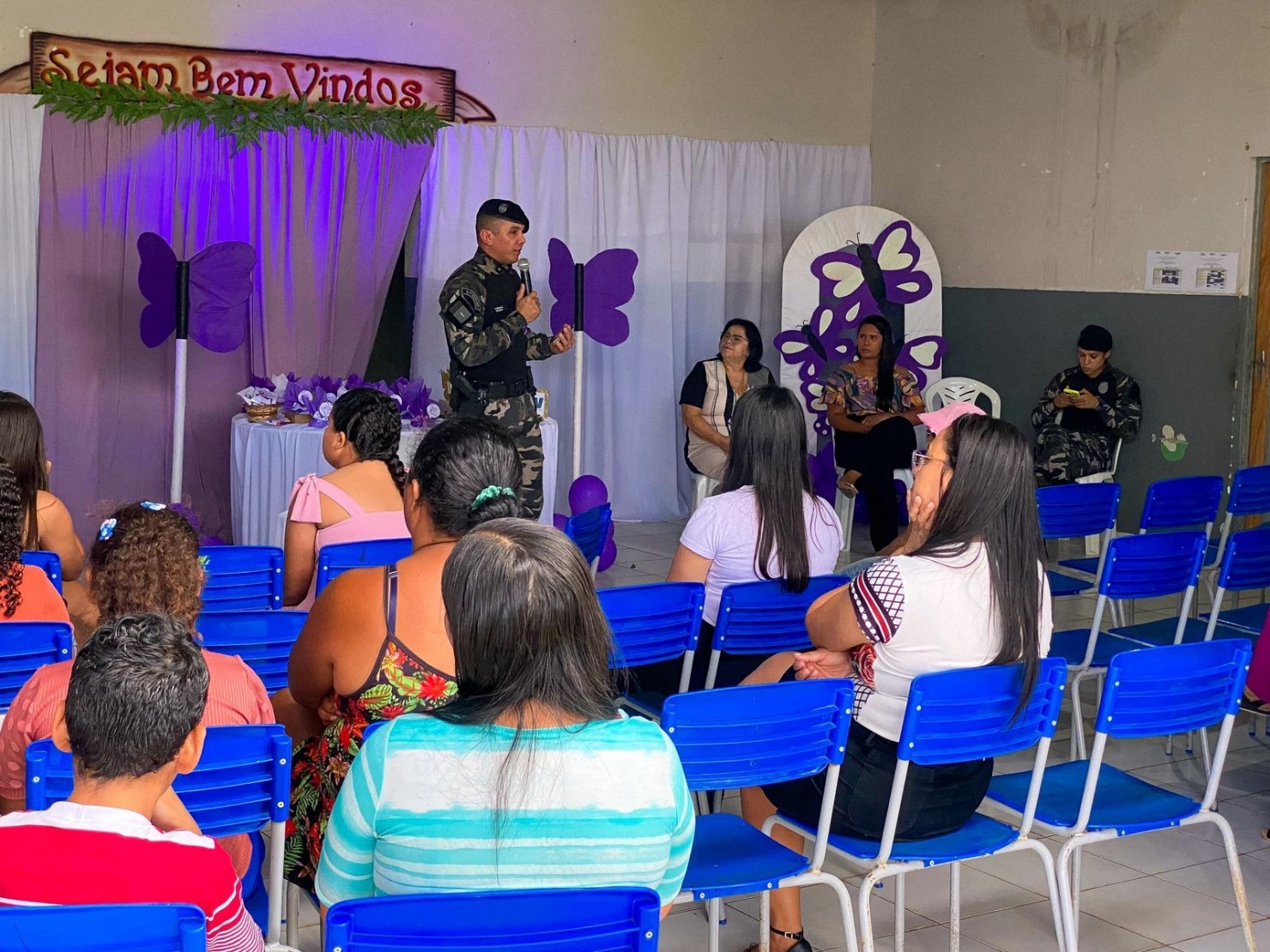SCFV realiza roda de conversa do Agosto Lilás em Nova Floresta