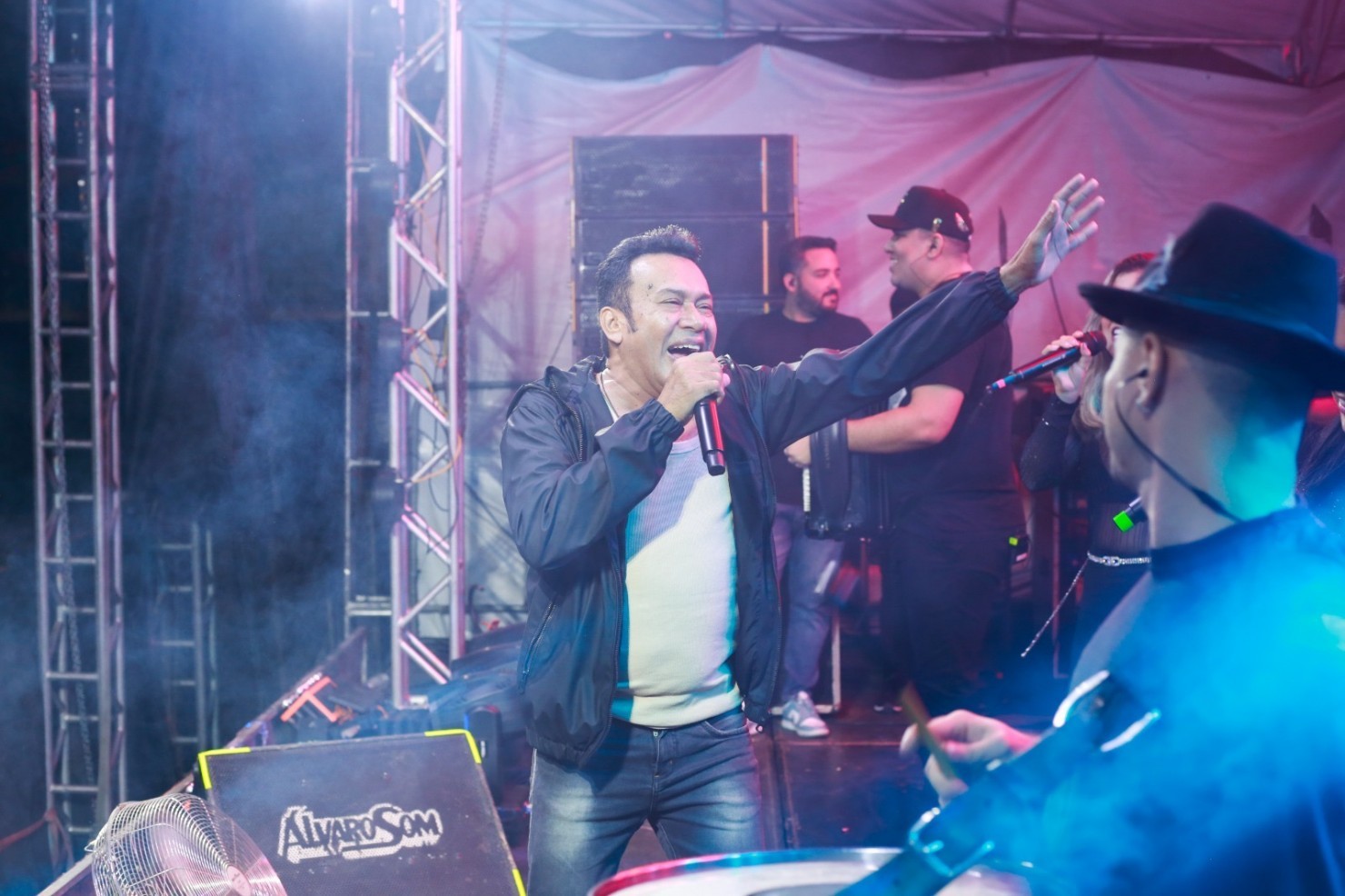 Festa social celebra os 66 anos de emancipação política de Nova Floresta com shows