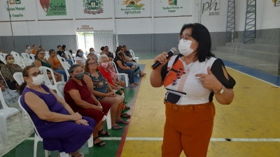 Prefeitura de Nova Floresta promove reunião com beneficiários do Leite da Paraíba