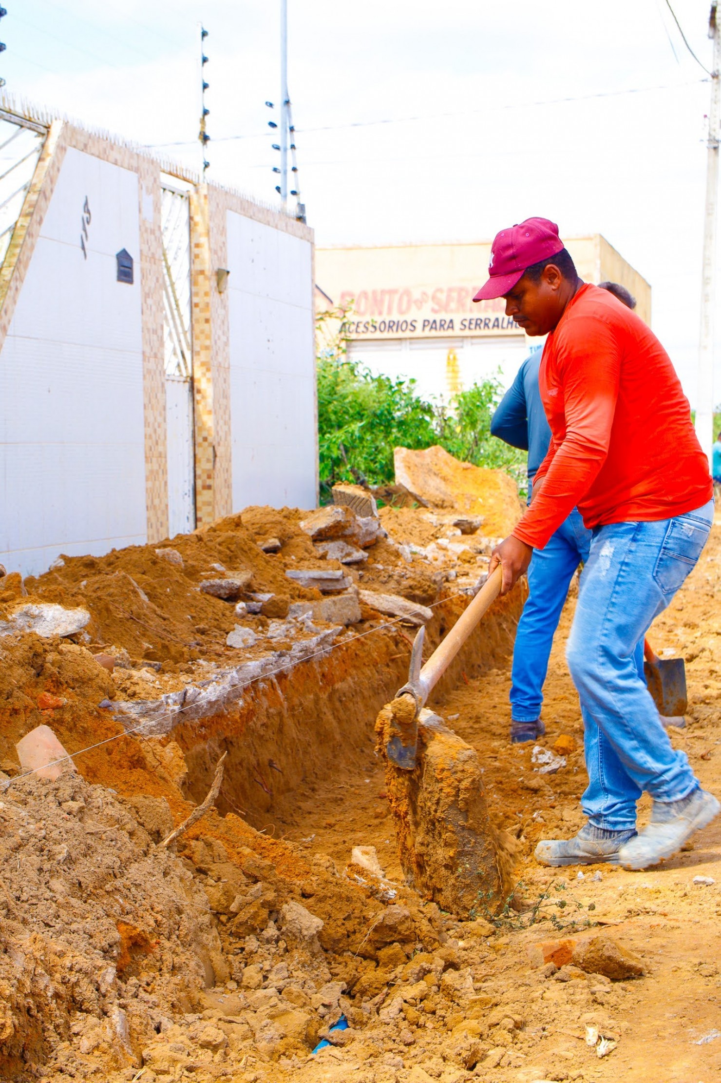 Prefeitura de Nova Floresta inicia obras de pavimentação na Rua Damião Pedro de Lima e amplia investimentos em infraestrutura urbana