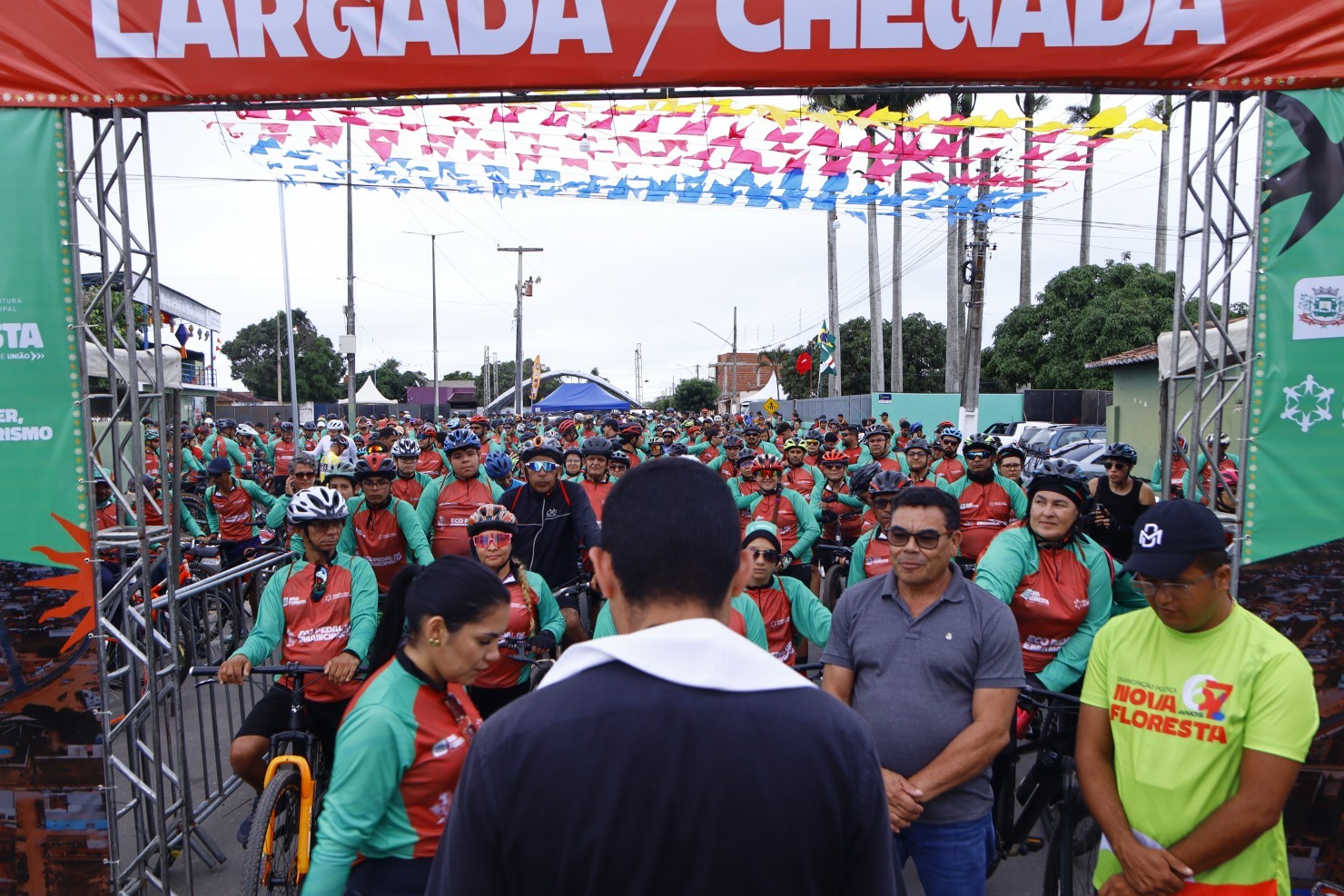Eco Pedal reúne ciclistas e promove esporte e integração durante programação dos 67 anos de Nova Floresta