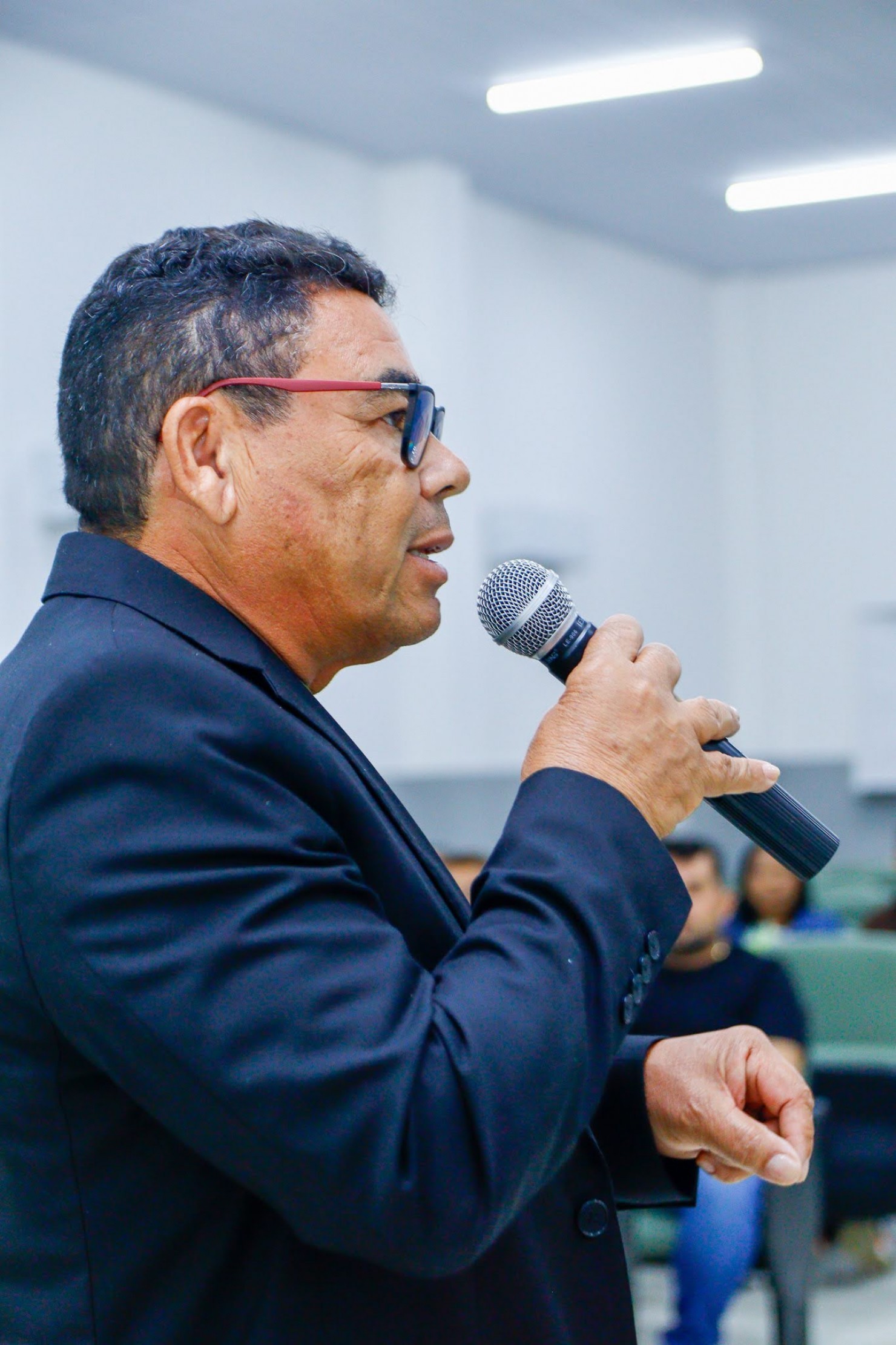 Prefeitura de Nova Floresta promove capacitação sobre licitações para empreendedores do município