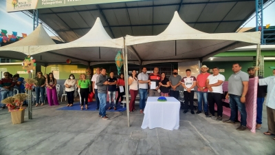 Prefeitura de Nova Floresta entrega equipamentos escolares para escolas e creches da rede municipal de ensino
