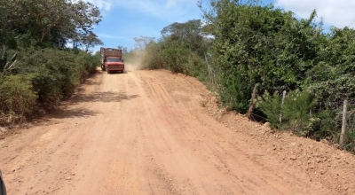 Prefeito Jarson visita estrada da Jandaíra na zona rural