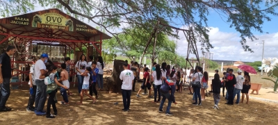 Crianças e adolescentes do SCFV visitam a Fazenda do Jacú