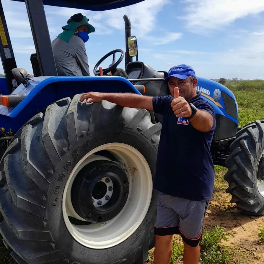 Prefeitura de Nova Floresta realiza cortes de terra na zona rural