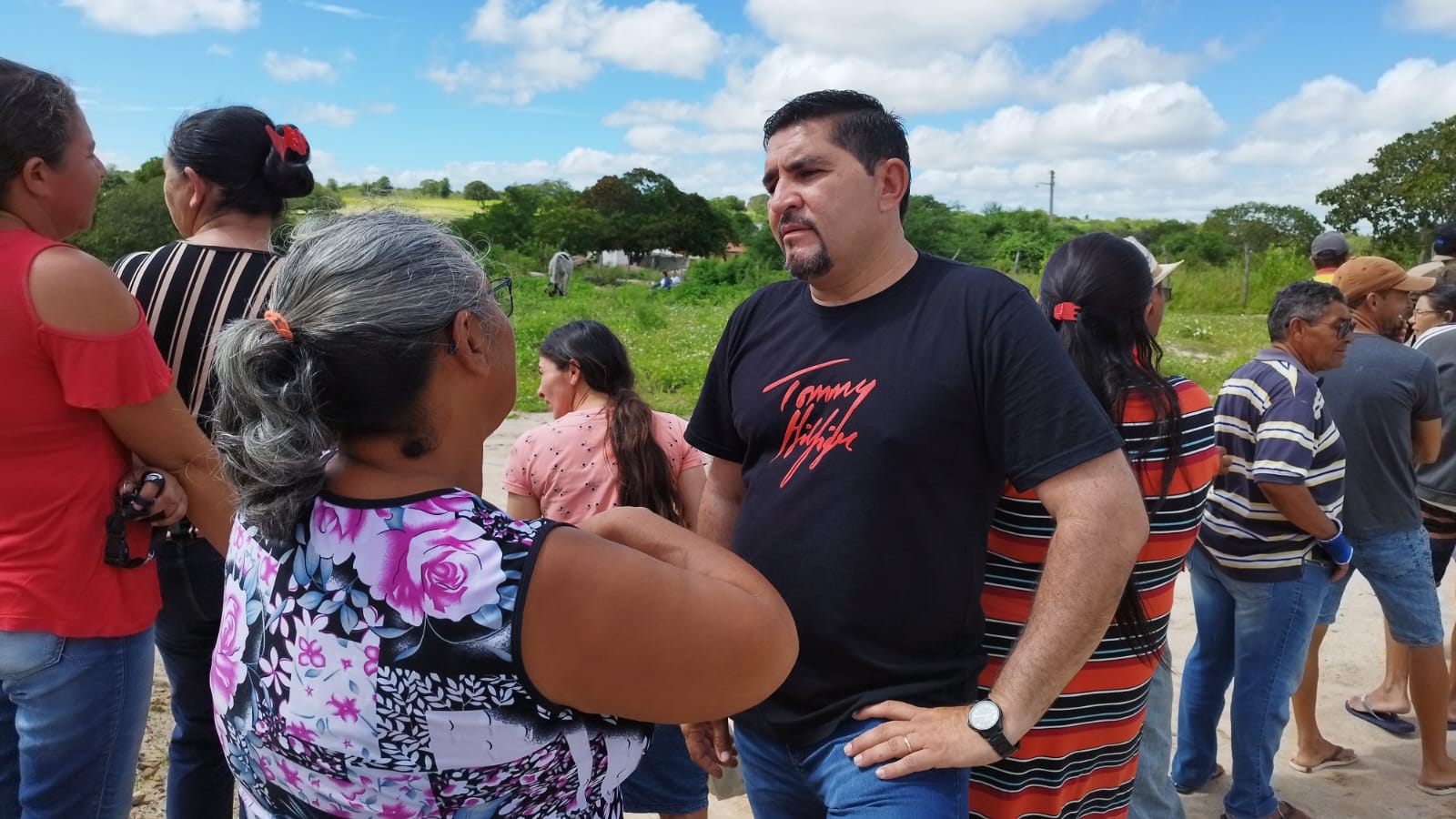 Prefeitura de Nova Floresta realiza entrega do Peixe da Semana Santa