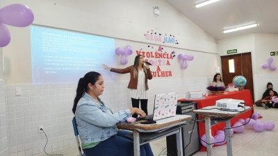 Secretária de Assistência Social de Nova Floresta realiza palestra na ECIT José Rolderick de Oliveira