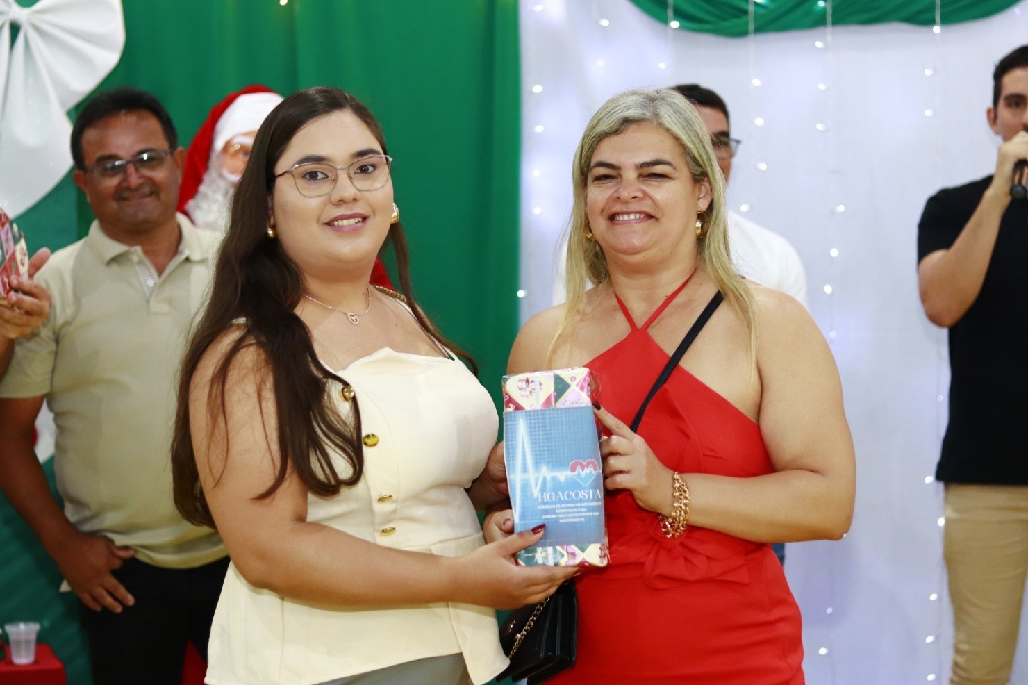 Prefeitura de Nova Floresta realiza confraternização dos servidores municipais