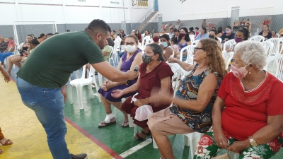 Prefeitura de Nova Floresta promove reunião com beneficiários do Leite da Paraíba