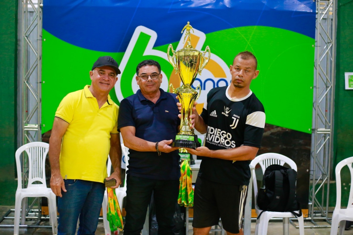 Final do Campeonato Municipal de Futsal marca noite de emoção nos 66 anos de Nova Floresta