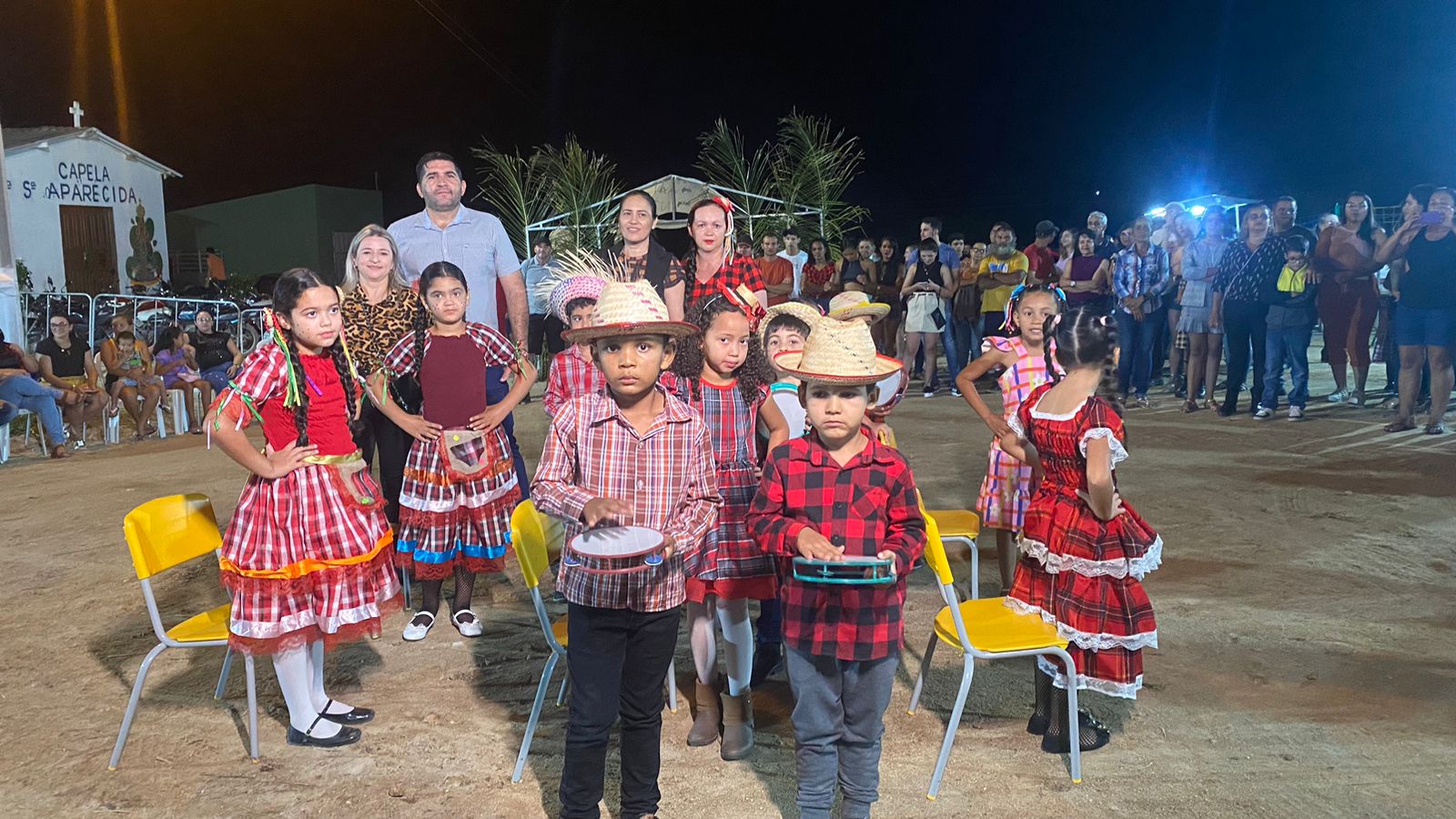 Prefeitura Municipal de Nova Floresta Realiza mais uma noite do São João de Bairros 2024 na Escola Engenheiro Sebastião Ernesto