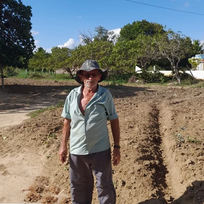 Prefeitura de Nova Floresta realiza serviços de cortes de terra na zona rural