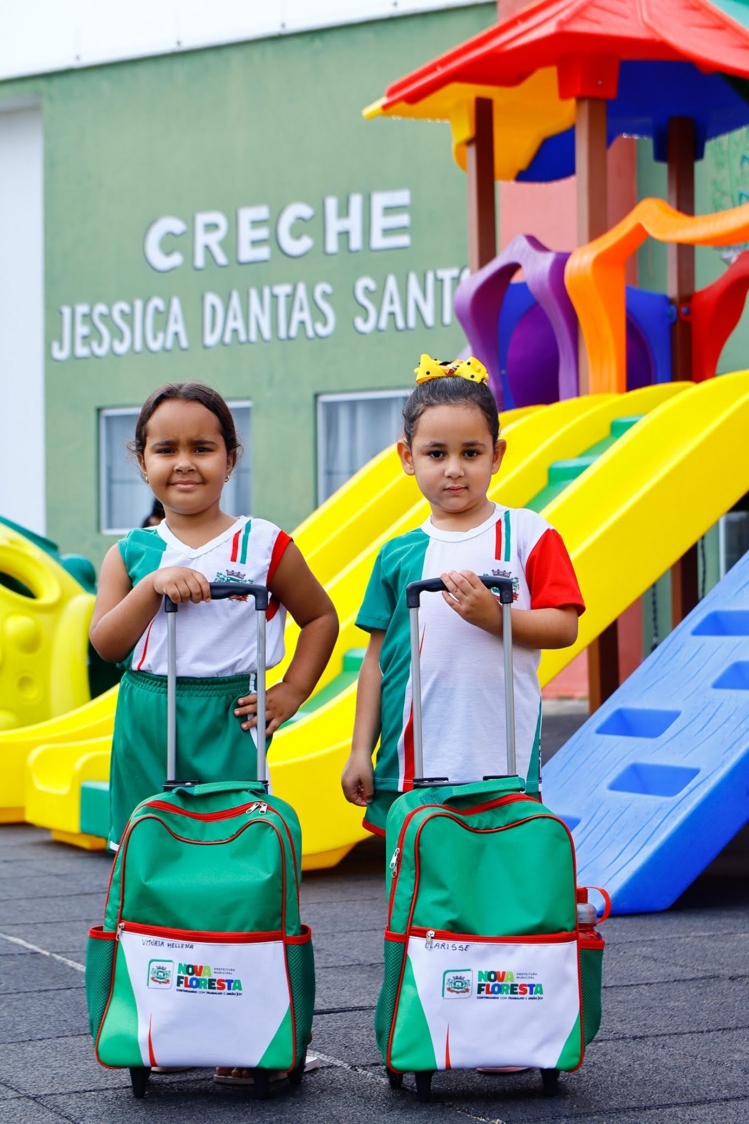 Creche Jéssica Dantas recebe novo playground para atividades lúdicas e recreativas