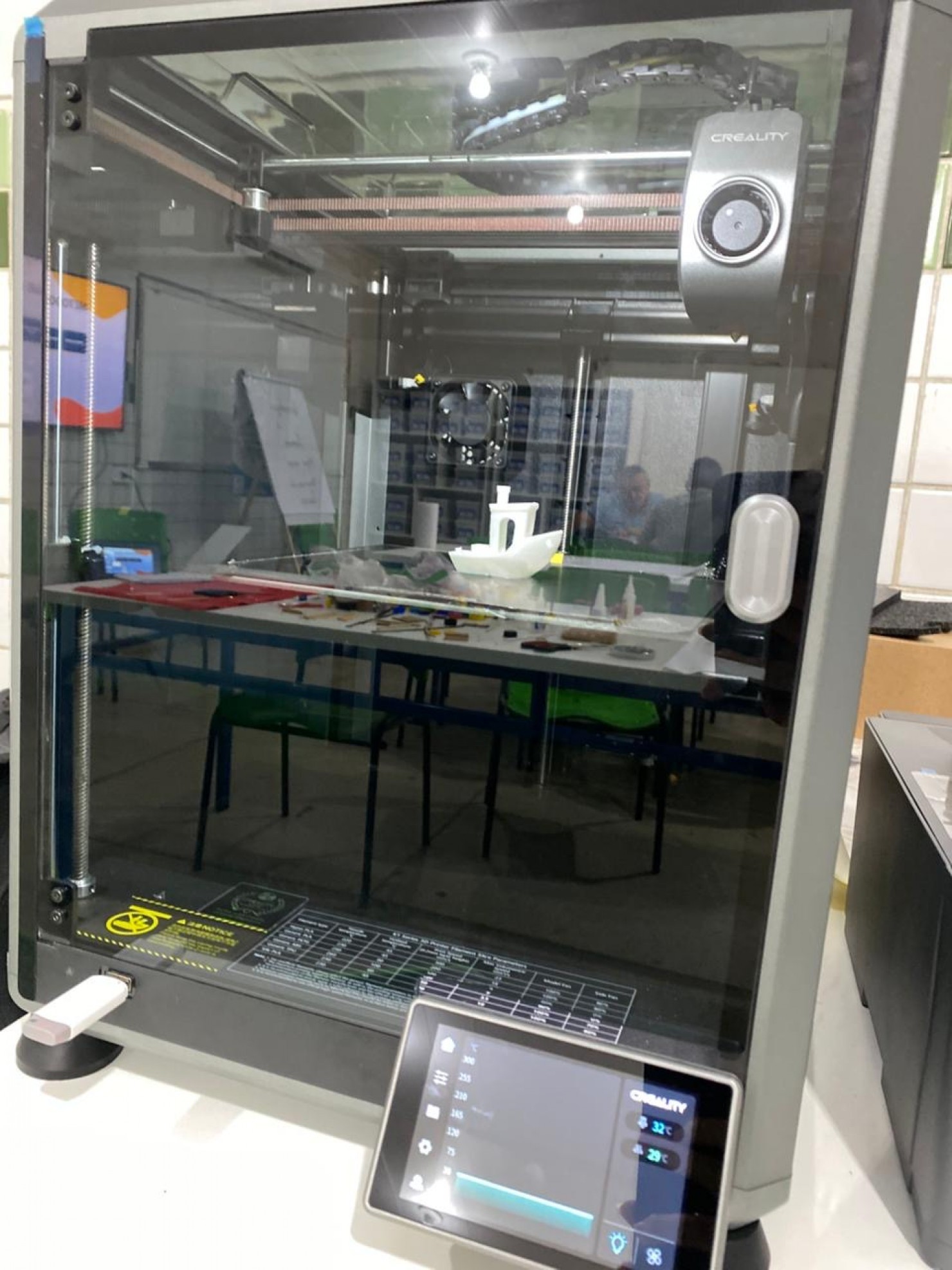 Professores participam de formação para uso da Sala Maker na Escola Papa Paulo VI