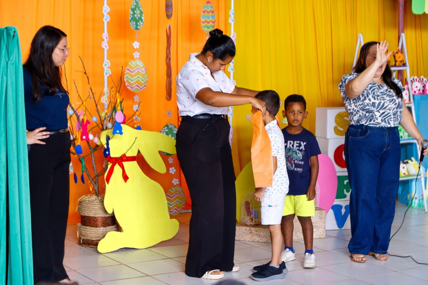 SCFV realiza culminância da Semana da Páscoa com atividades para crianças e adolescentes