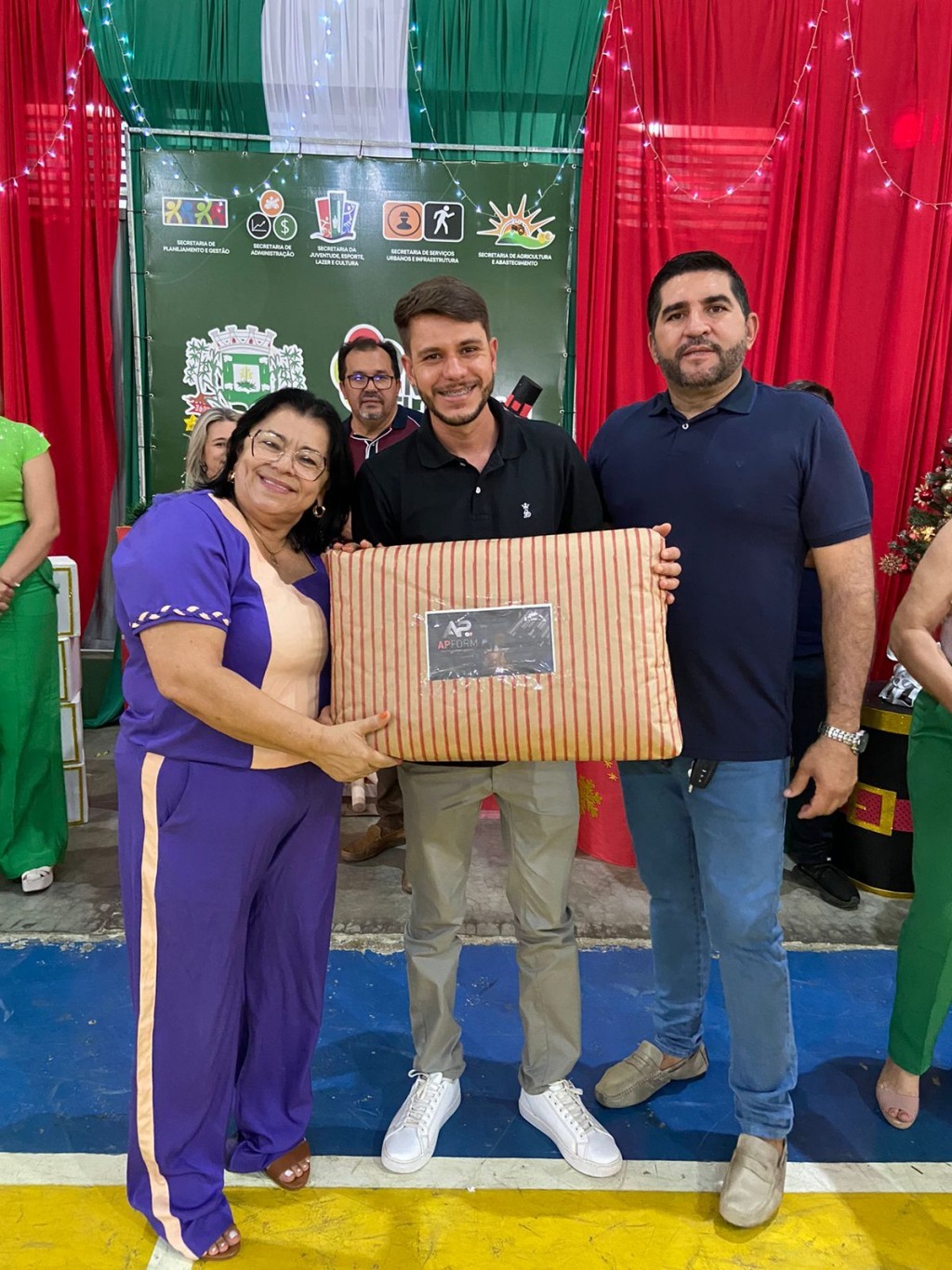 Prefeitura de Nova Floresta realiza café da manhã da confraternização dos servidores.