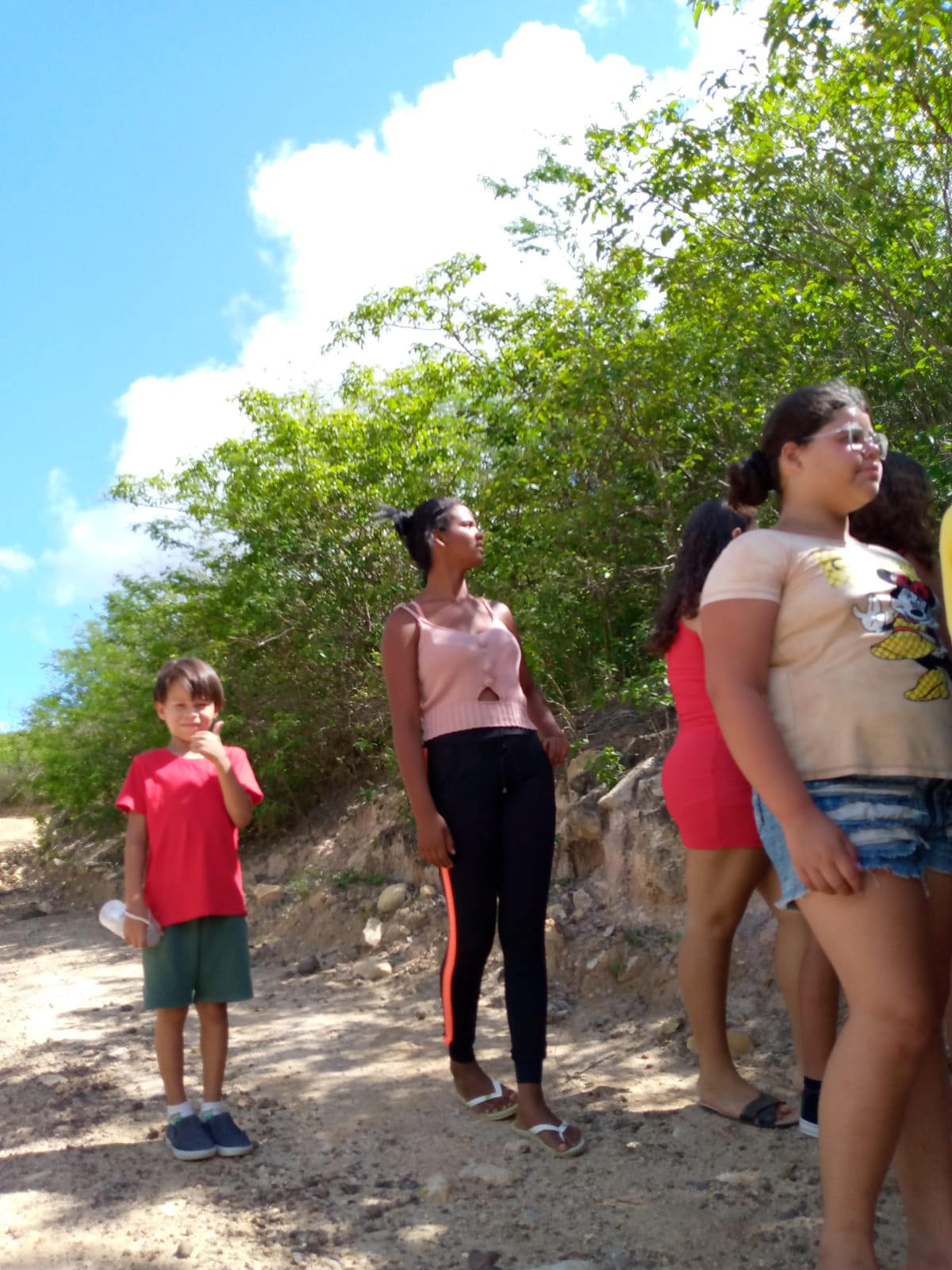 Jovens do SCFV realizam trilha ecológica