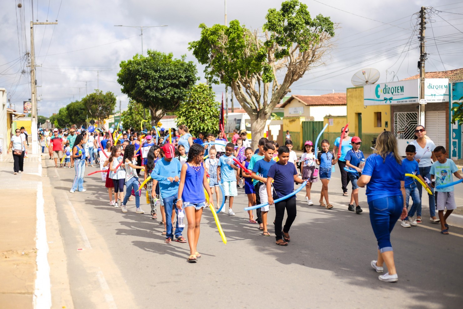 1ª Caminhada pela Conscientização do Autismo reúne comunidade em um gesto de inclusão e respeito