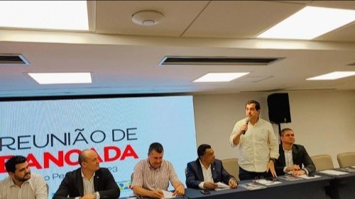 Prefeito Jarson participa de reunião com bancada federal promovida pela FAMUP