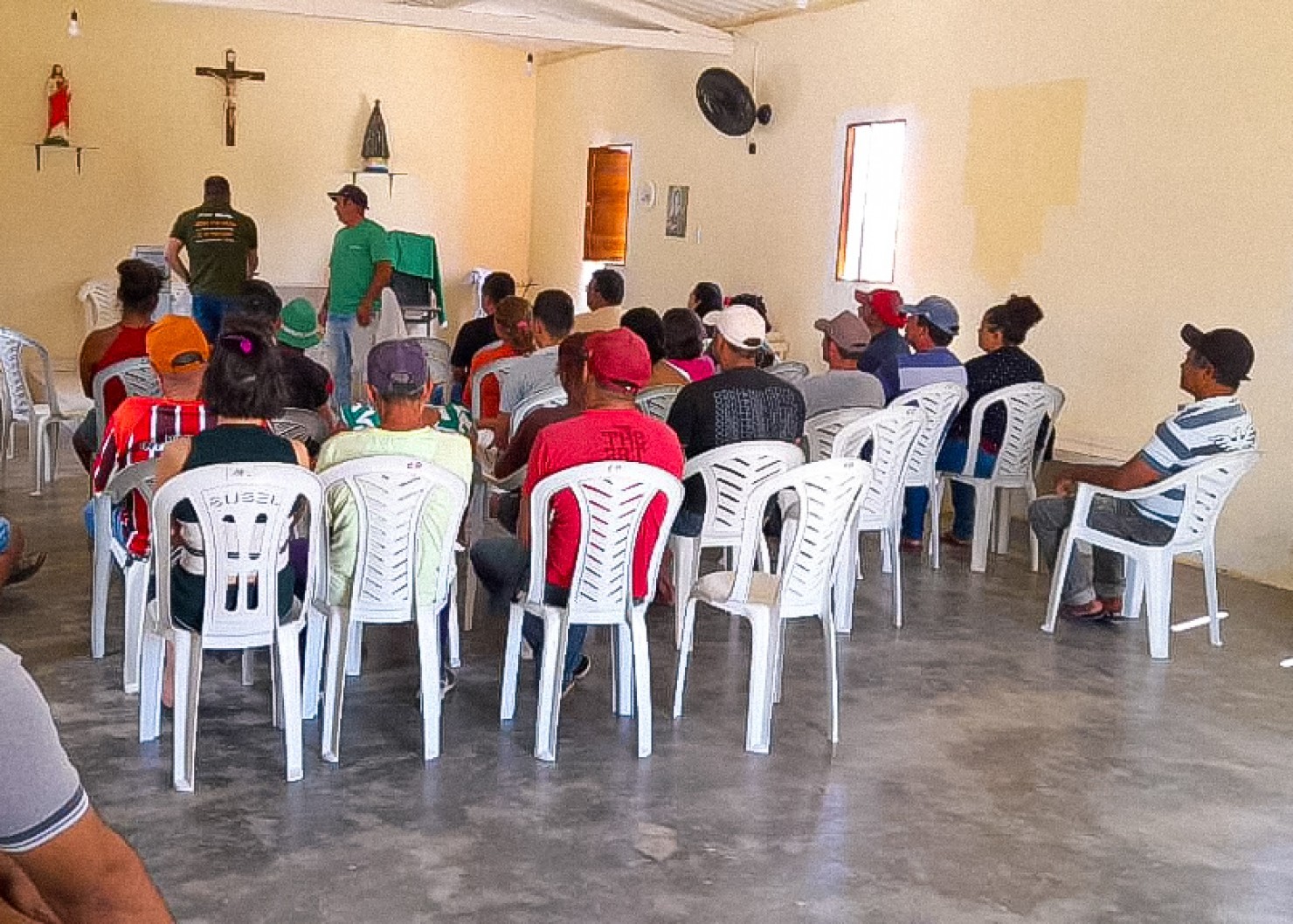 Prefeitura de Nova Floresta realiza palestra do Programa Agroamigo em parceria com o Banco do Nordeste