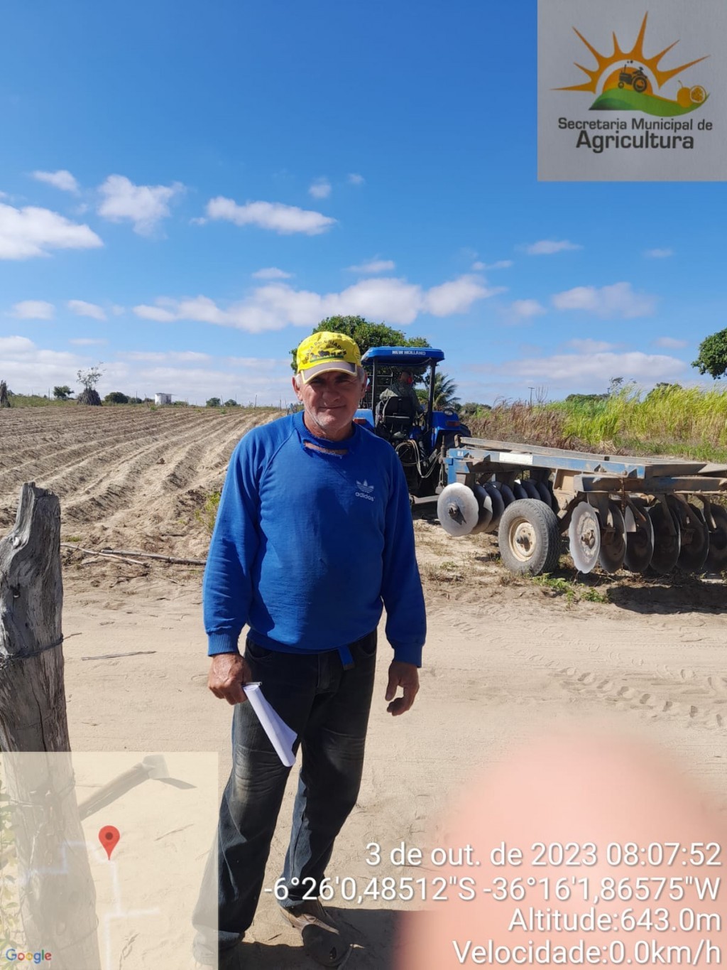 A Prefeitura de Nova Floresta continua com as atividades de cortes de terra na zona rural.
