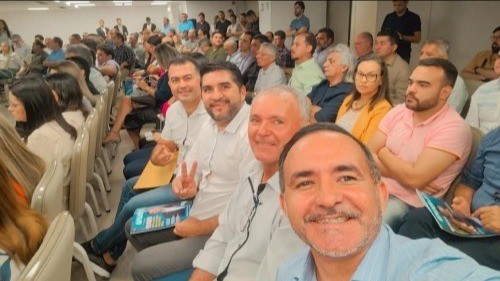 Prefeito Jarson participa de reunião com bancada federal promovida pela FAMUP