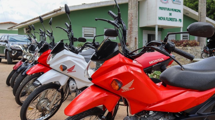 Prefeitura de Nova Floresta entrega motos para Secretarias Municipais e fortalece atendimento à população