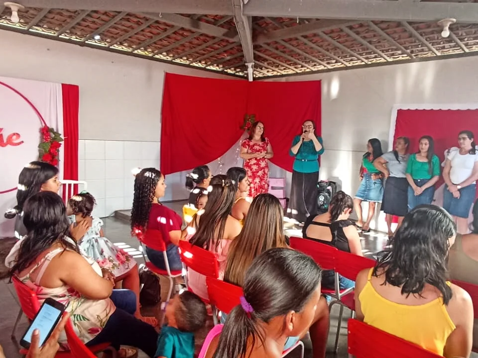 Secretaria de Educação promove comemoração do Dia das Mães nas Unidades Escolares