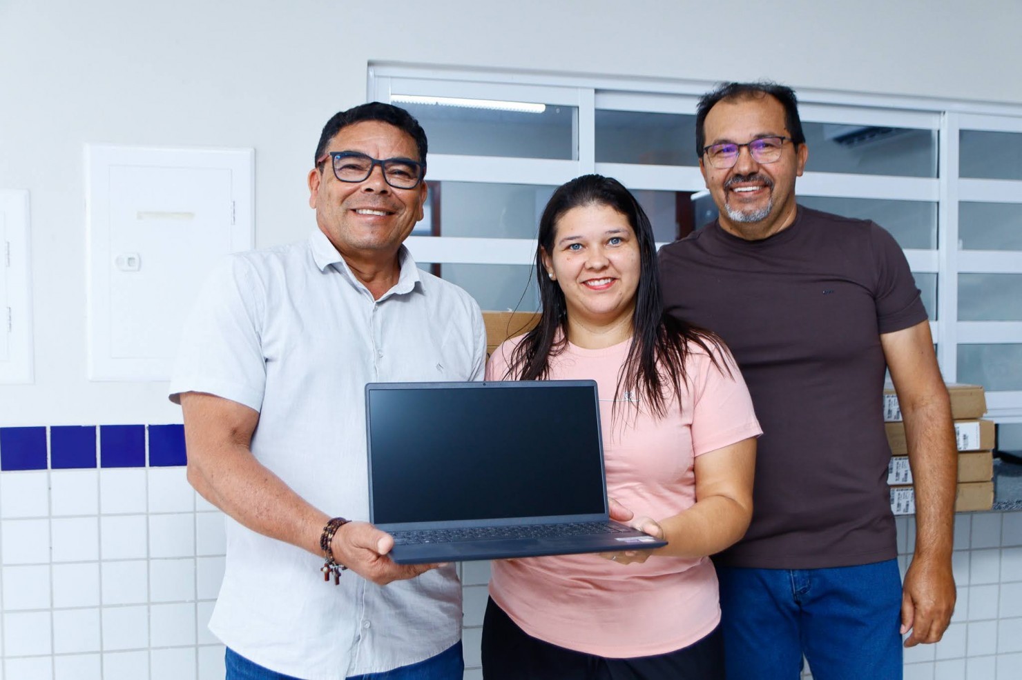 Prefeitura amplia estrutura das escolas com entrega de novos equipamentos