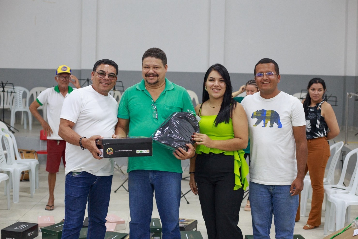 Prefeitura realiza entrega de novos fardamentos à Orquestra Filarmônica José Batista Dantas em comemoração aos 66 anos de emancipação política