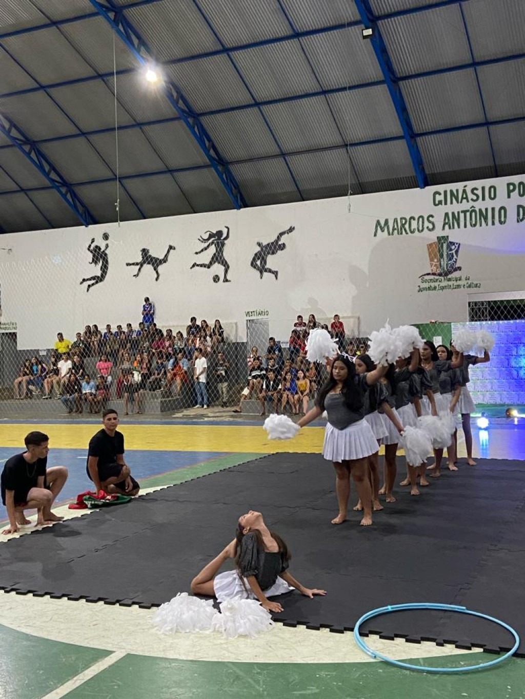 Prefeitura de Nova Floresta e escola Papa Paulo VI, realizam abertura dos jogos interclasse.