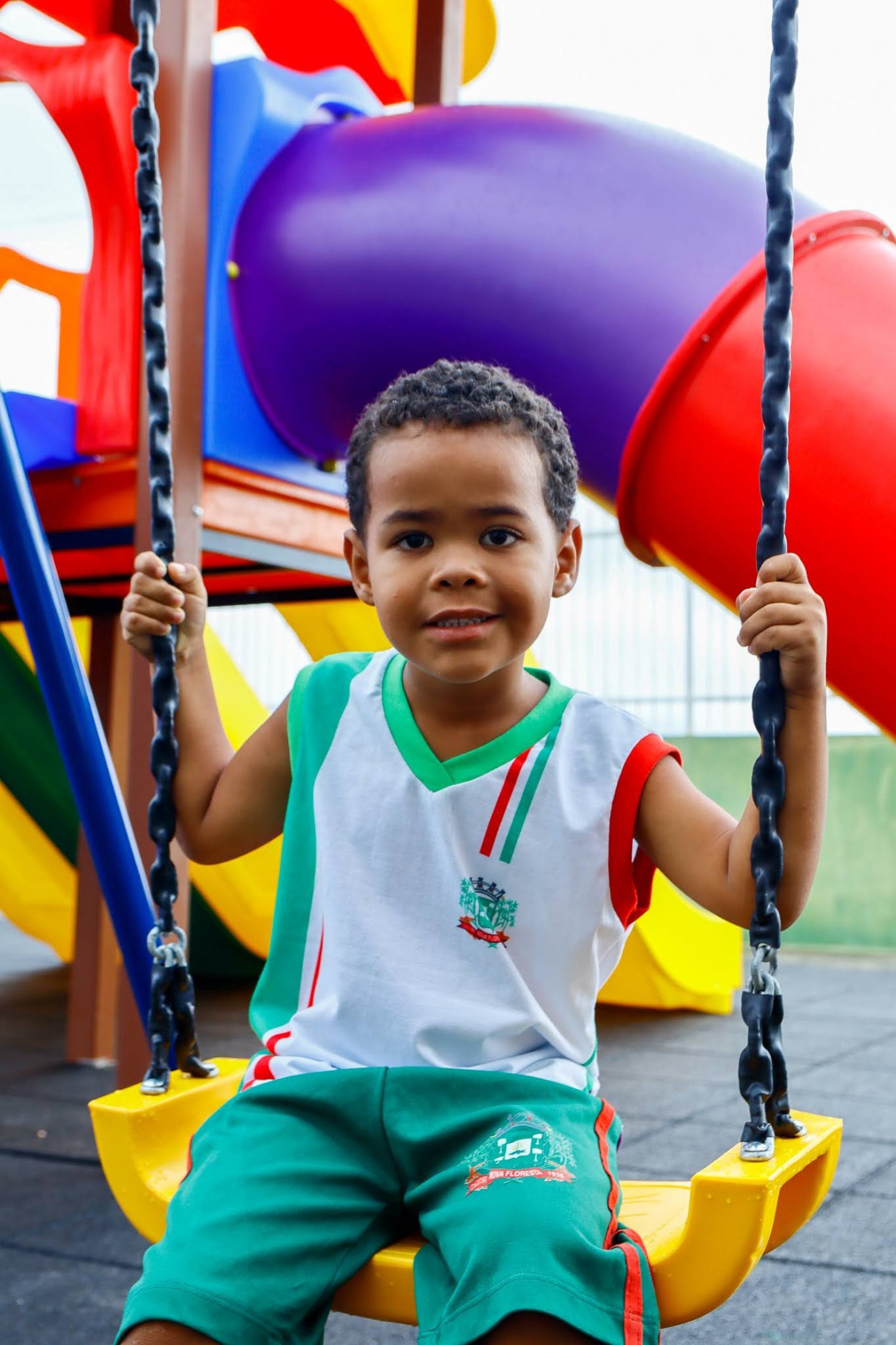 Creche Jéssica Dantas recebe novo playground para atividades lúdicas e recreativas