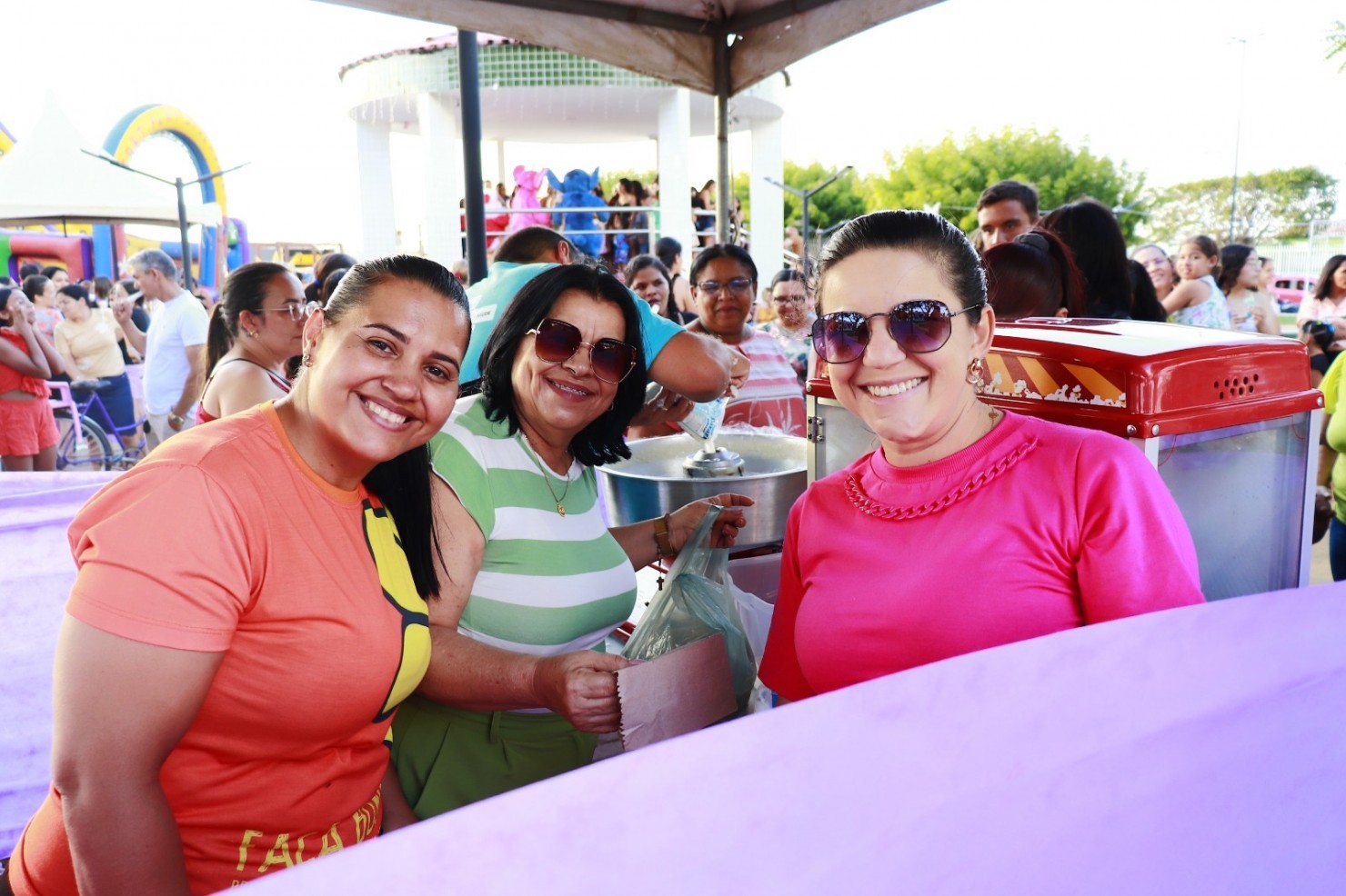 Prefeitura de Nova Floresta realiza o Natal da Criança Feliz