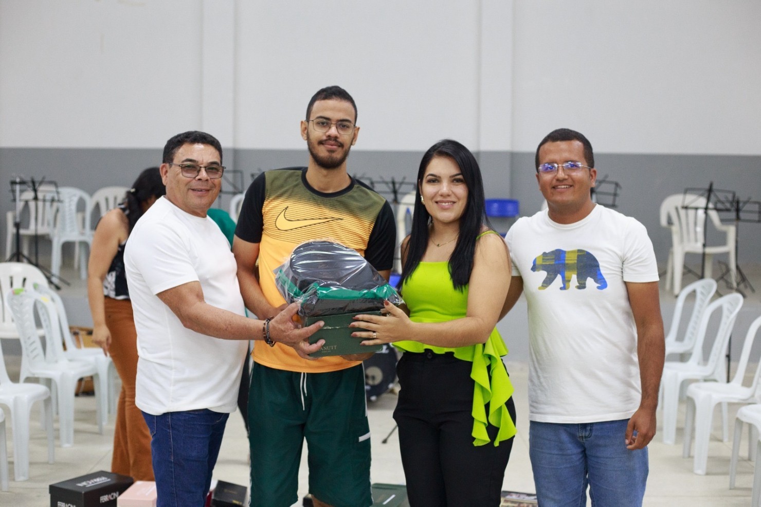 Prefeitura realiza entrega de novos fardamentos à Orquestra Filarmônica José Batista Dantas em comemoração aos 66 anos de emancipação política