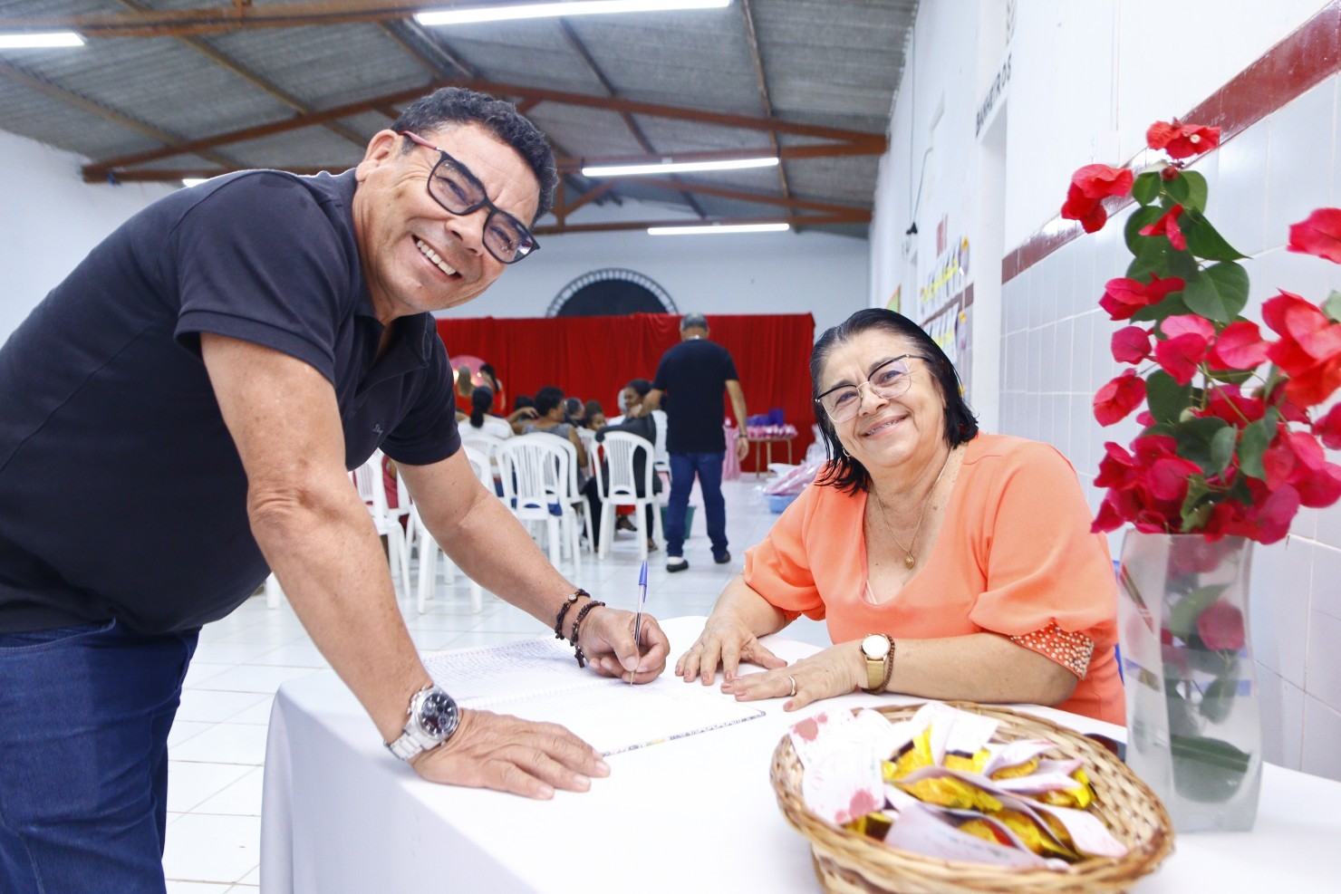 Assistência Social de Nova Floresta realiza comemoração alusiva ao Dia das Mães com programação especial no CRAS