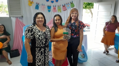 MAMÃES FELIZES: SECRETARIA DE ASSISTÊNCIA SOCIAL FAZ ENTREGA DE KITS ENXOVAL ATRAVÉS DO CRAS