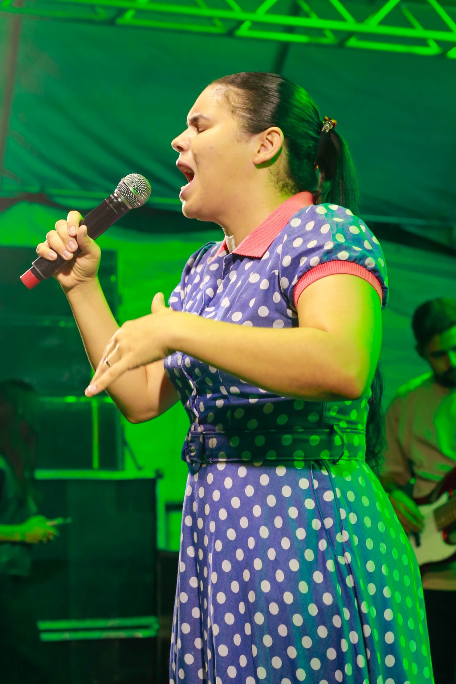 Show Evangélico com Rayanne Vanessa emociona fiéis na programação dos 66 anos de Nova Floresta
