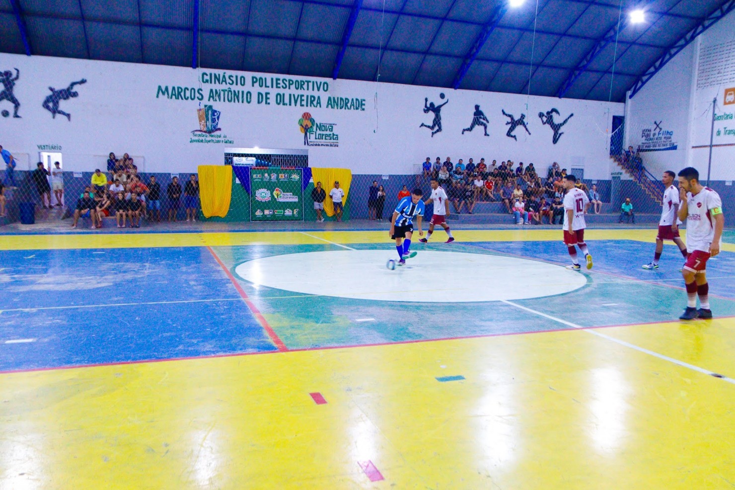 Abertura do Campeonato Municipal de Futsal 2026 reúne atletas e torcedores em Nova Floresta