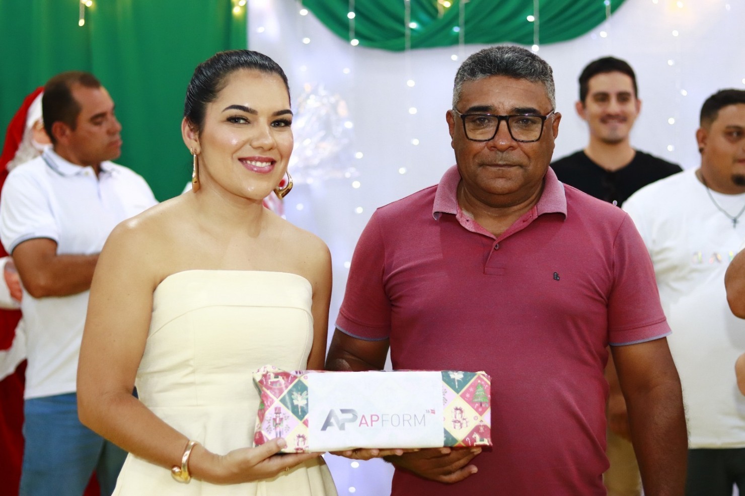 Prefeitura de Nova Floresta realiza confraternização dos servidores municipais