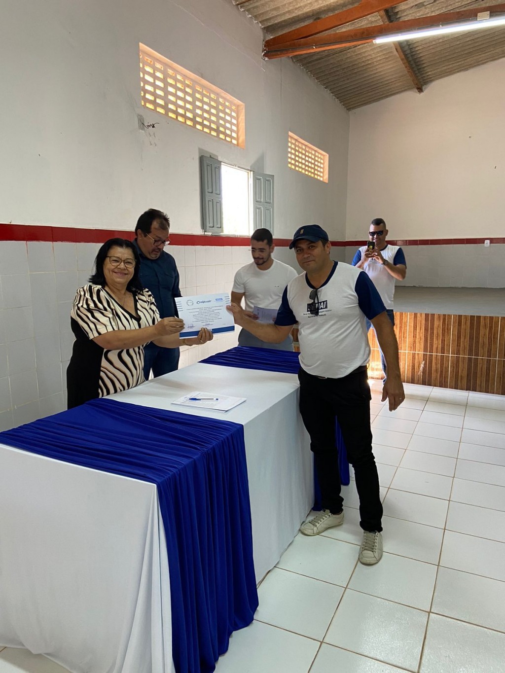 Prefeitura de Nova Floresta realiza entrega de Certificados de Conclusão de Curso Profissionalizante de Eletricista Predial em parceria com o SENAI