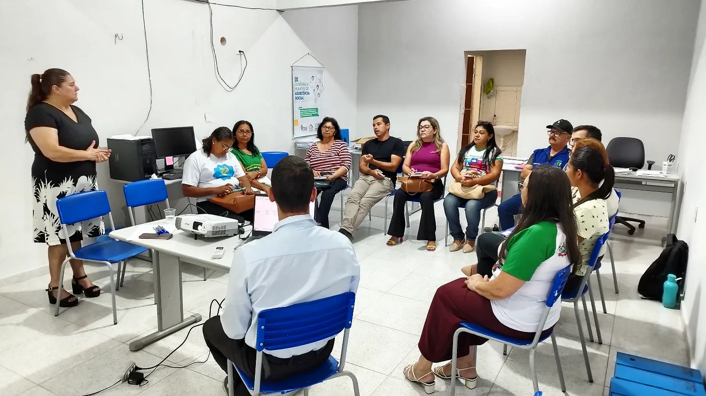 Comissão do Selo UNICEF em Nova Floresta realiza reunião intersetorial