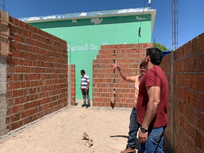 REFORMA E AMPLIAÇÃO EM ESCOLA NA ZONA RURAL SEGUE EM RITMO ACELERADO