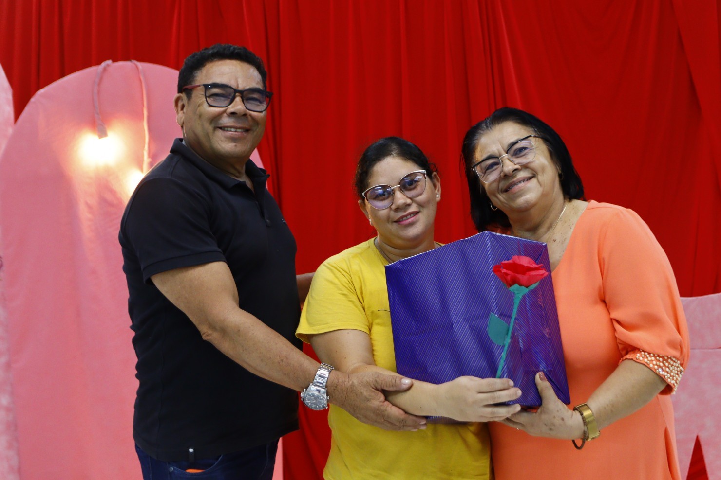 Assistência Social de Nova Floresta realiza comemoração alusiva ao Dia das Mães com programação especial no CRAS