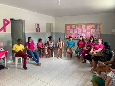 OUTUBRO ROSA: CRAS REALIZA RODA DE CONVERSA COM MULHERES DO PROGRAMA CRIANÇA FELIZ