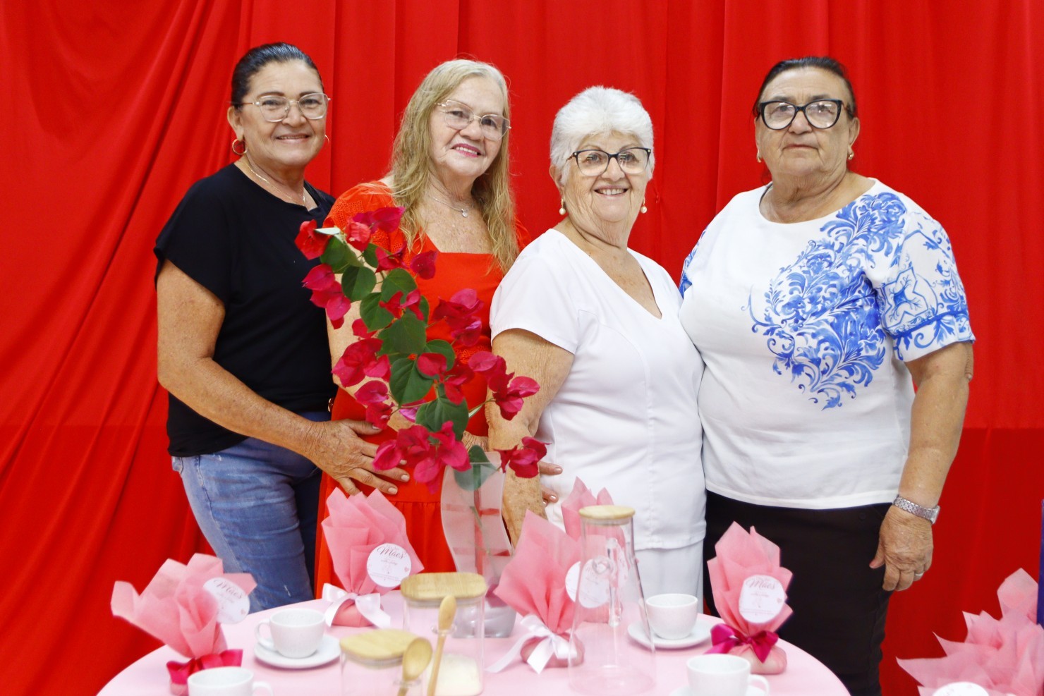 Assistência Social de Nova Floresta realiza comemoração alusiva ao Dia das Mães com programação especial no CRAS